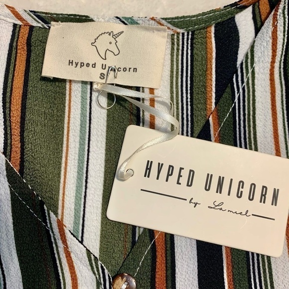 NWT Boutique Top Small Hyped Unicorn Betty Slimming Vertical Stripe Army Buttons - Picture 11 of 16